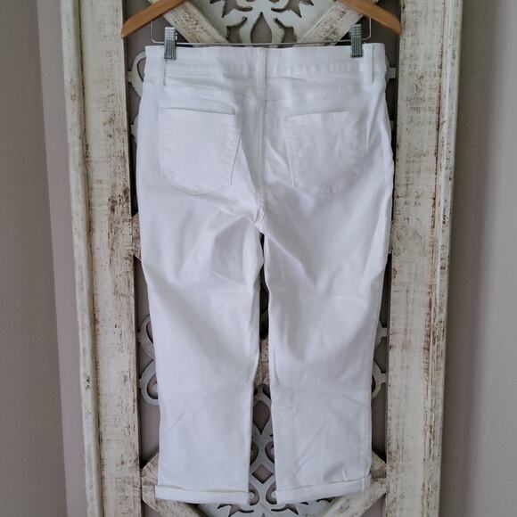 St John's Bay Women's Cropped Denim Jeans in White - Picture 4 of 5